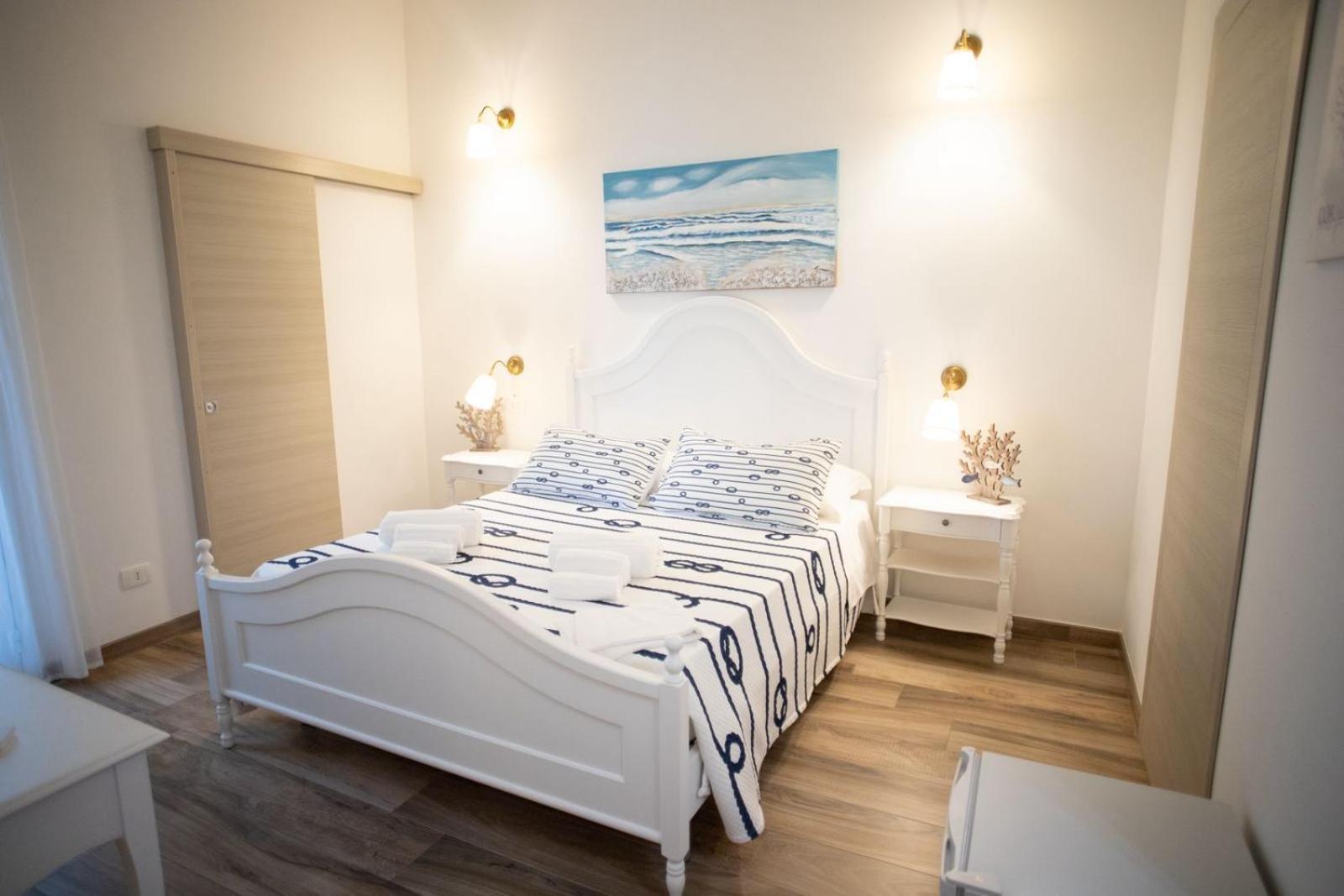 Azzurro Mare rooms&restaurant Portopalo Di Capo Passero Esterno foto